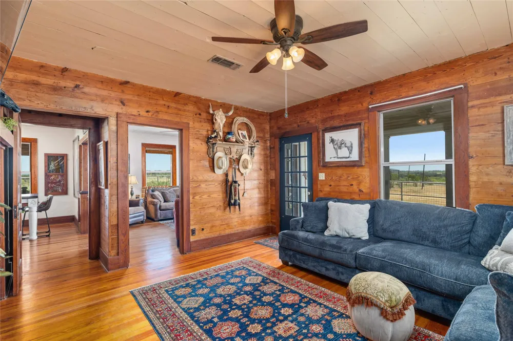 160 Ledgestone Lane Blanket, TX 76432