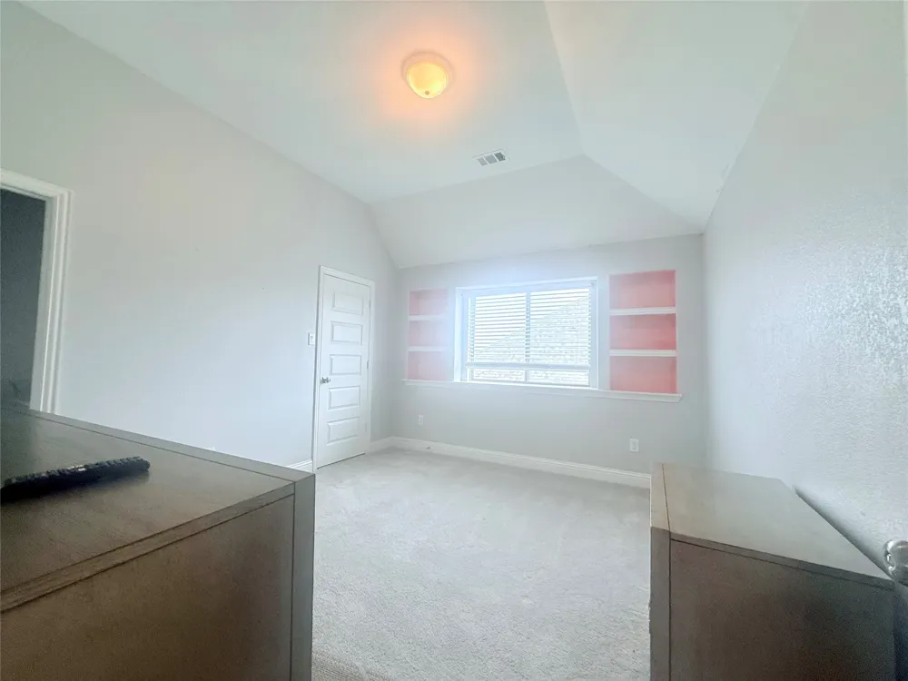 2080 Abela Drive Waxahachie, TX 75165