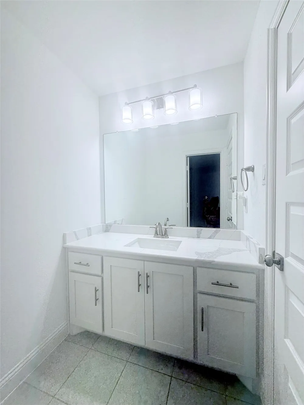 2080 Abela Drive Waxahachie, TX 75165