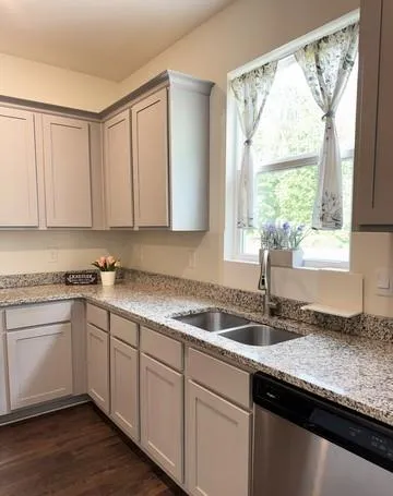 692 Whitman Lane Stockbridge, GA 30281