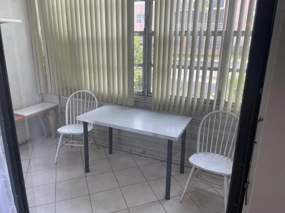 2851 SOMERSET DRIVE #111 Lauderdale Lakes, FL 33311