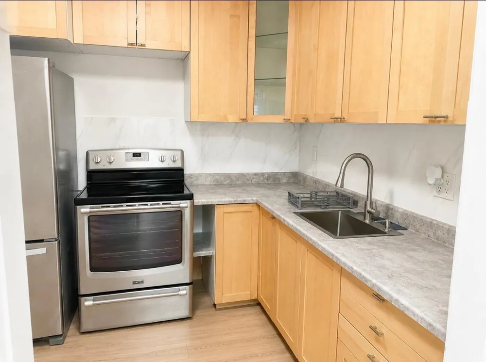 2851 SOMERSET DRIVE #111 Lauderdale Lakes, FL 33311