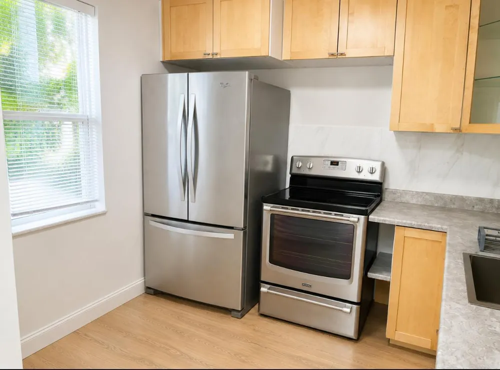 2851 SOMERSET DRIVE #111 Lauderdale Lakes, FL 33311