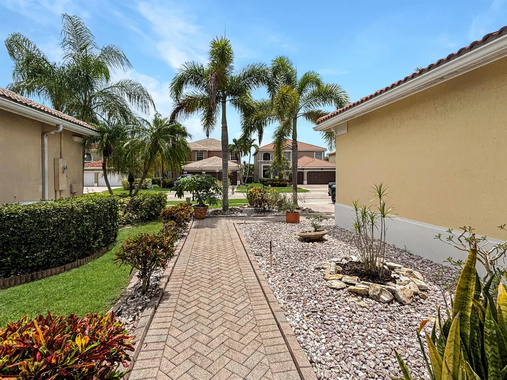 11131 Laurel Walk Road Wellington, FL 33449