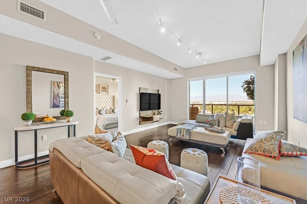 8255 LAS VEGAS BOULEVARD #814 Las Vegas, NV 89123