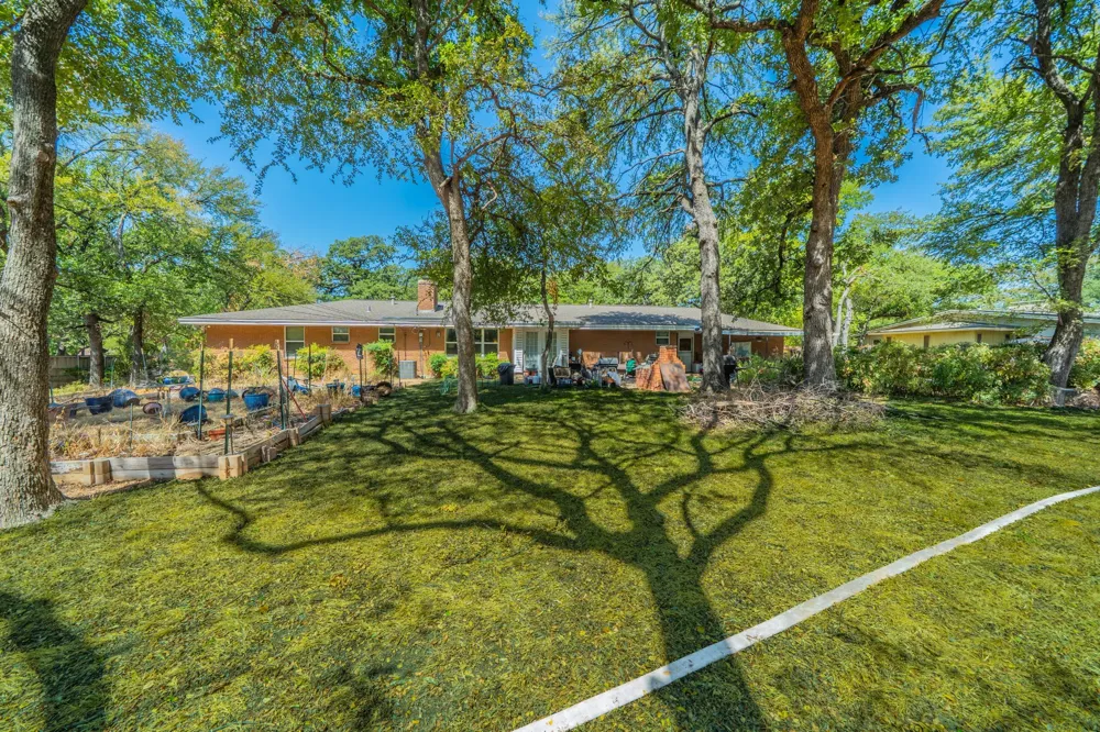 2314 Ingleside Drive Grand Prairie, TX 75050