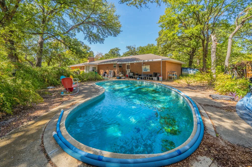 2314 Ingleside Drive Grand Prairie, TX 75050