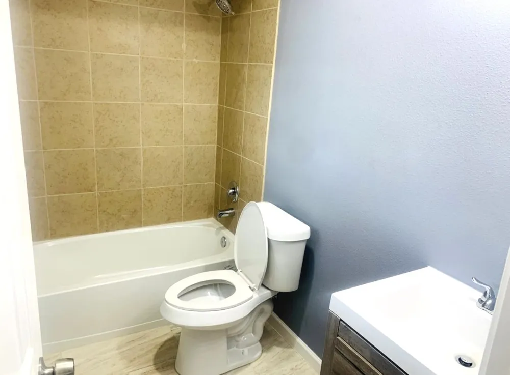 1708 County Road 3123 Greenville, TX 75402