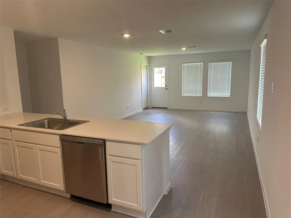 359 Bush Meadow Lane Magnolia, TX 77354