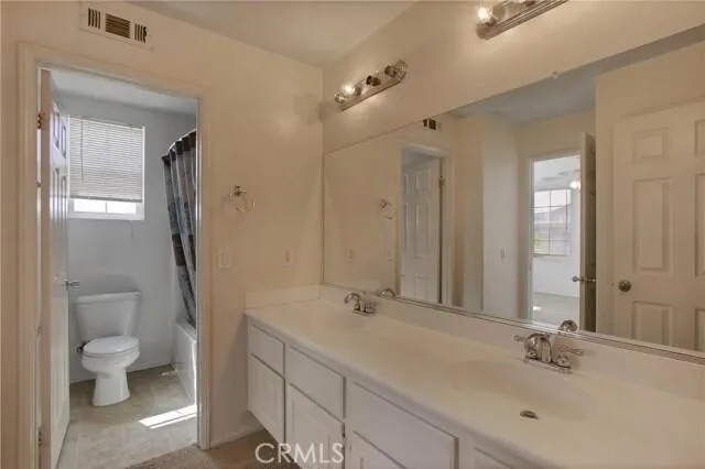235 Peregrine Lane San Jacinto, CA 92582