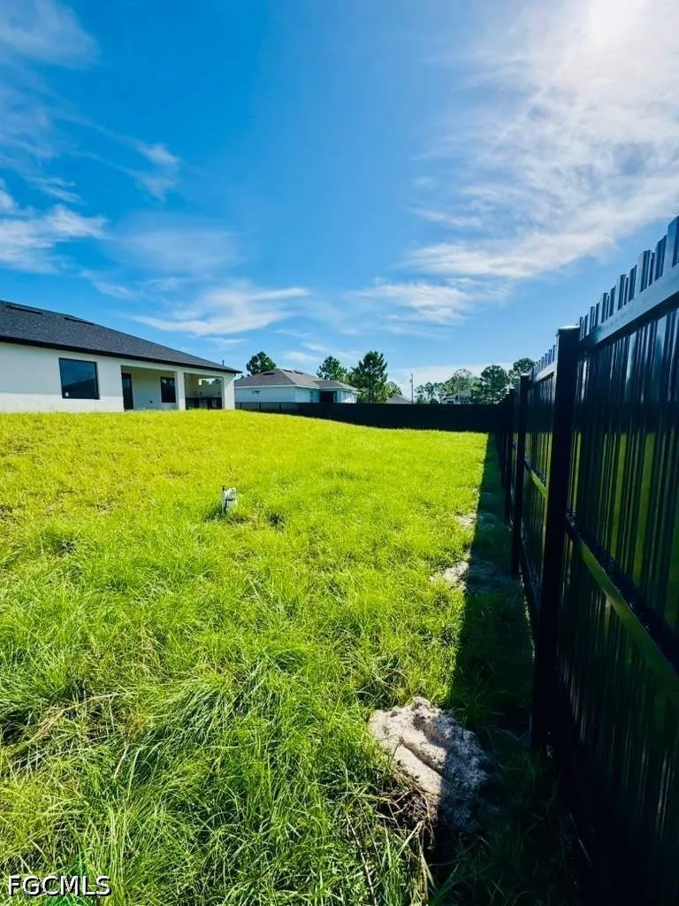 39th Street SW Lehigh Acres, FL 33976