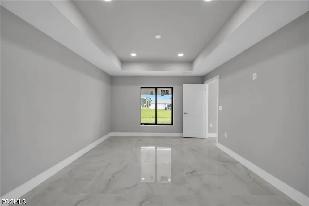 39th Street SW Lehigh Acres, FL 33976