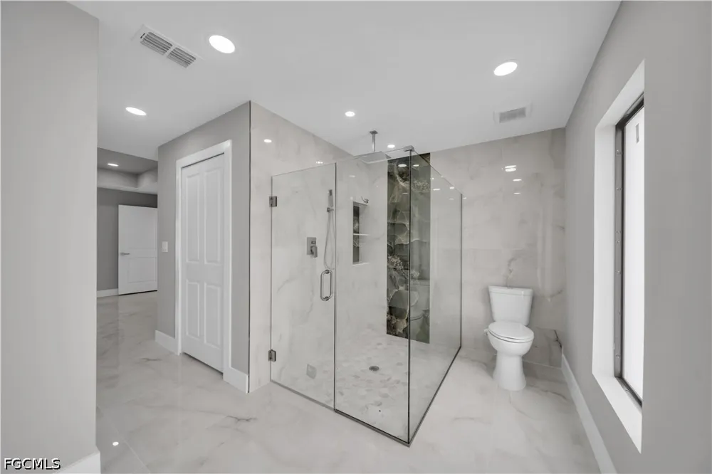 39th Street SW Lehigh Acres, FL 33976