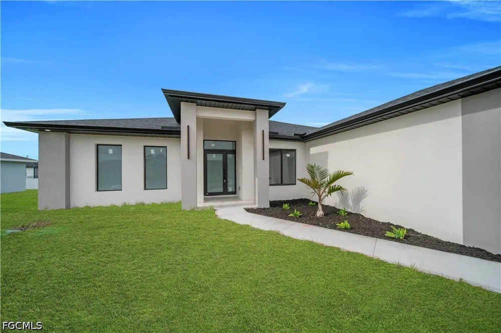 39th Street SW Lehigh Acres, FL 33976