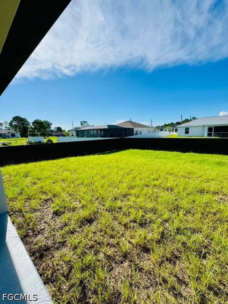 39th Street SW Lehigh Acres, FL 33976