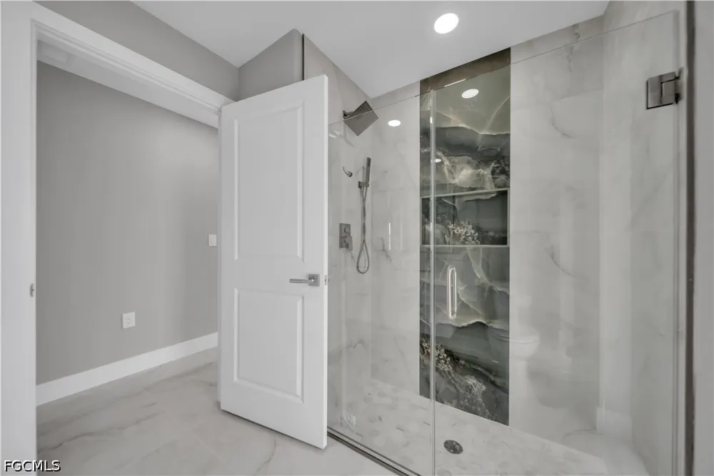 39th Street SW Lehigh Acres, FL 33976