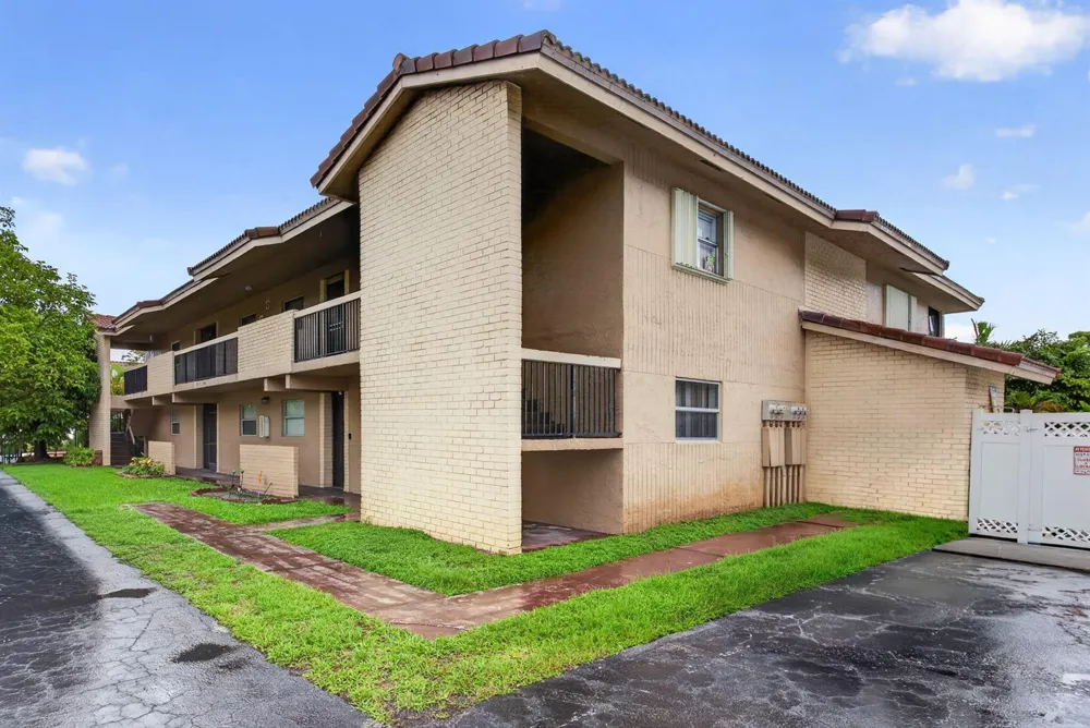 3037 Coral Ridge Drive #Unit 3037 Coral Springs, FL 33065