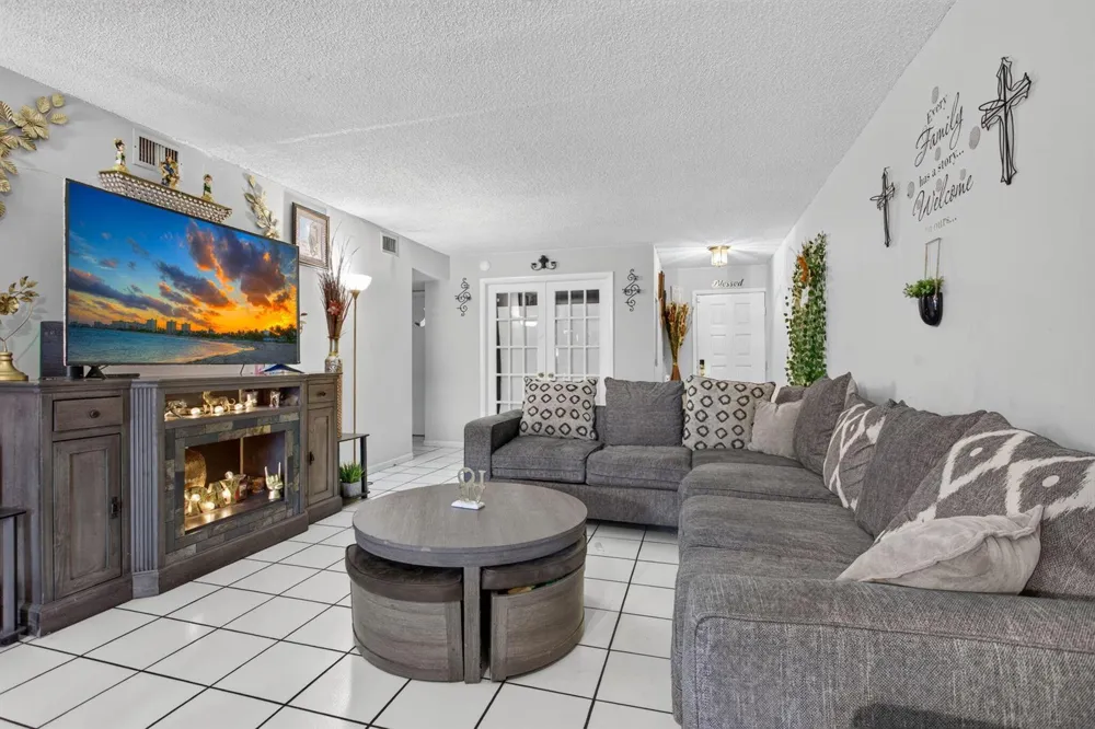 3037 Coral Ridge Drive #Unit 3037 Coral Springs, FL 33065
