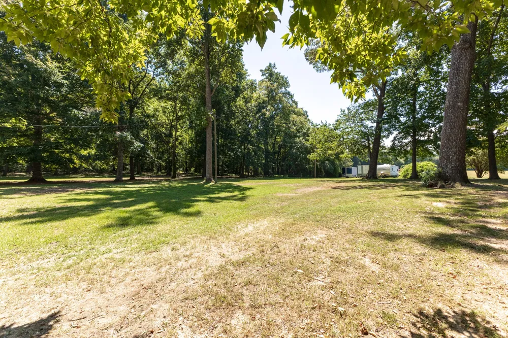 12 Hancock Rd Fayetteville, TN 37334