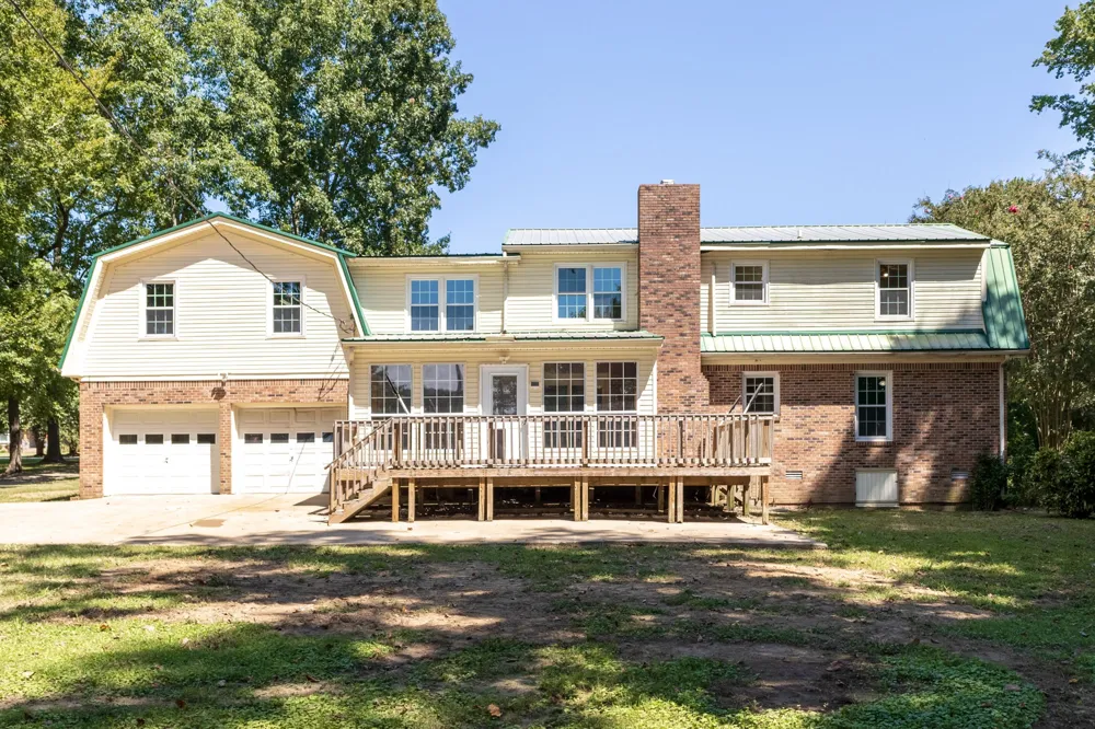 12 Hancock Rd Fayetteville, TN 37334