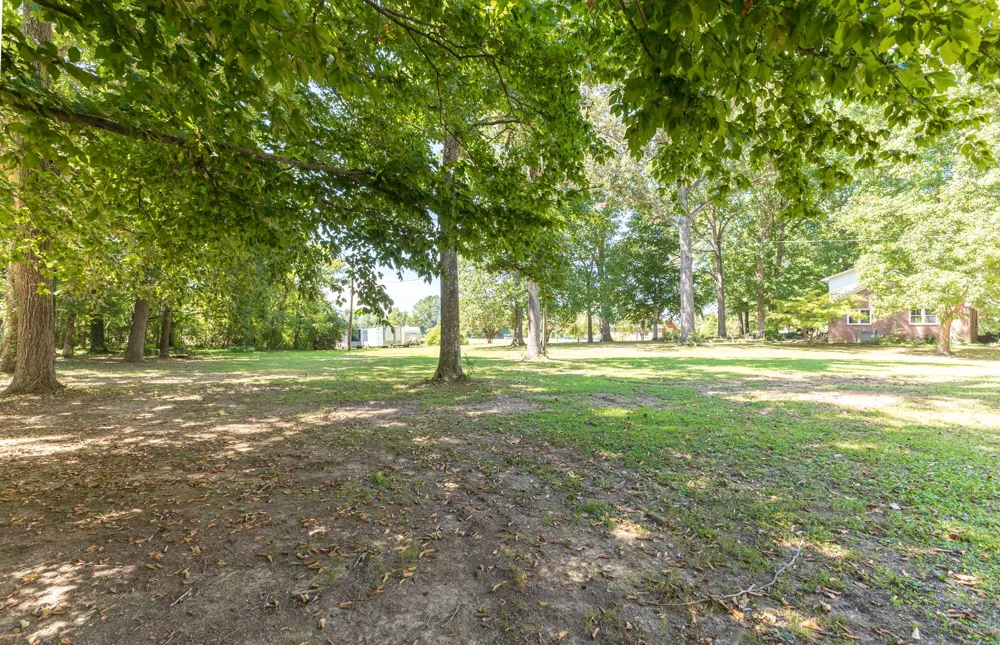12 Hancock Rd Fayetteville, TN 37334