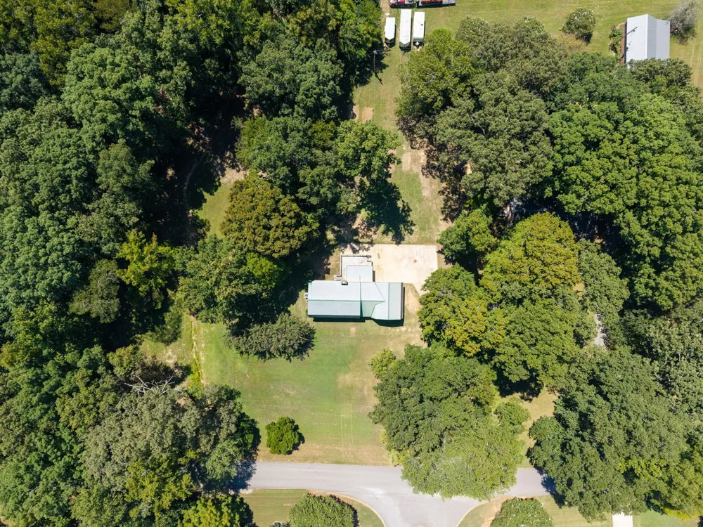 12 Hancock Rd Fayetteville, TN 37334