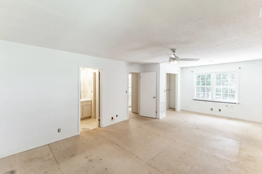 12 Hancock Rd Fayetteville, TN 37334
