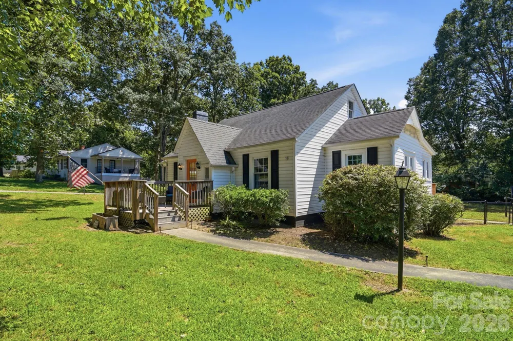 1901 Linwood Road Gastonia, NC 28052