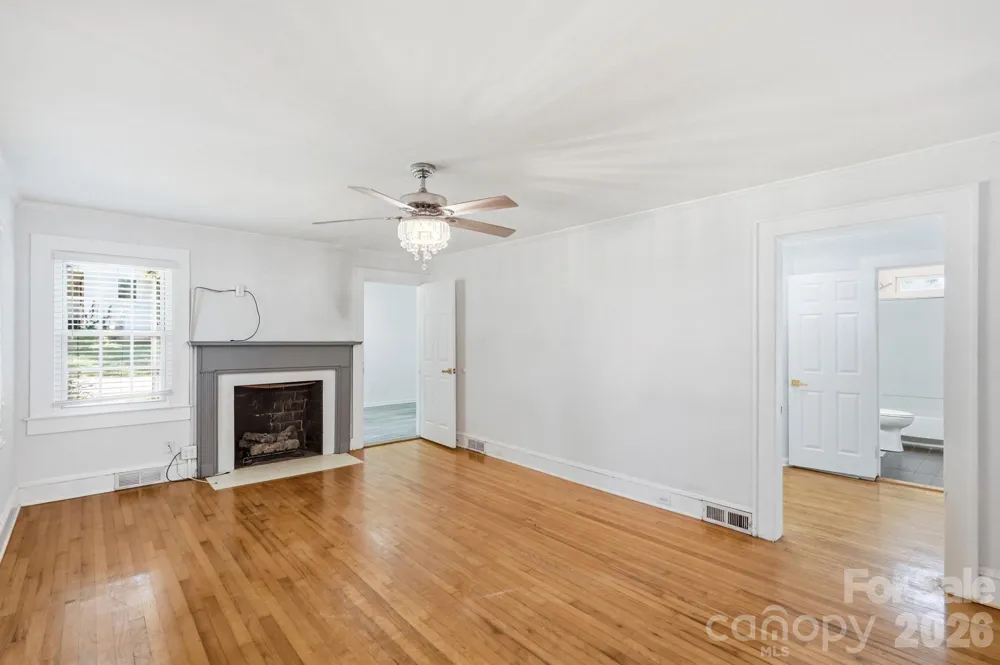1901 Linwood Road Gastonia, NC 28052