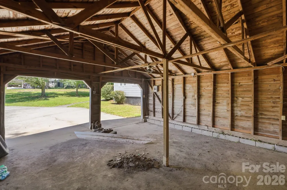 1901 Linwood Road Gastonia, NC 28052