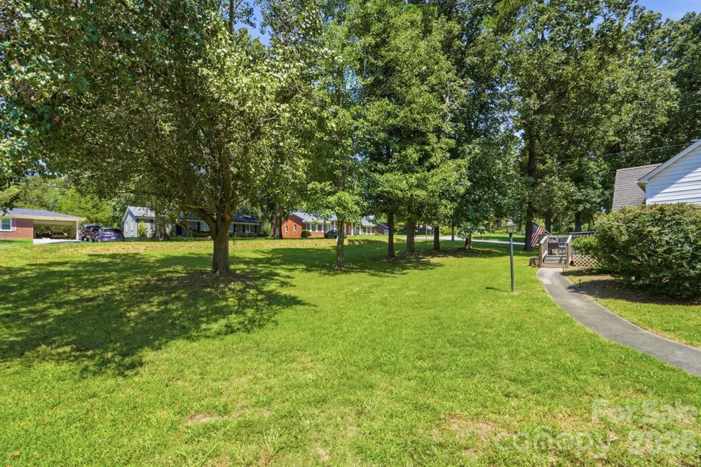 1901 Linwood Road Gastonia, NC 28052