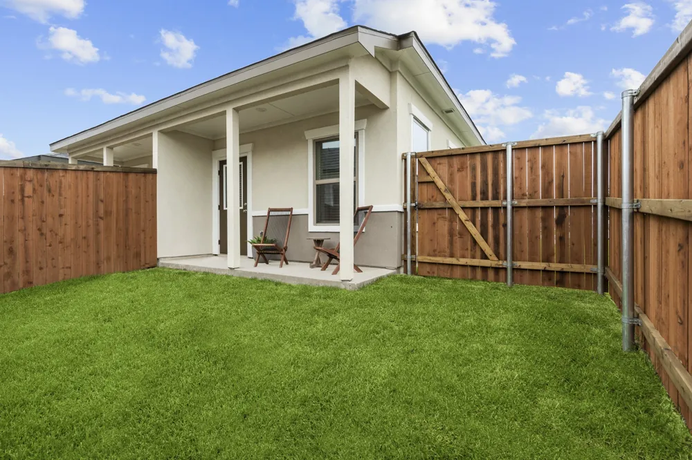 3288 Ganzer Road W #401B Denton, TX 76207