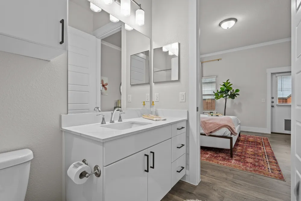 3288 Ganzer Road W #401B Denton, TX 76207