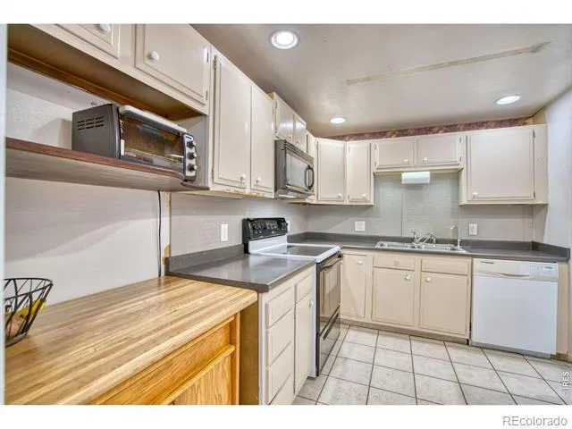 36 Placer Avenue Longmont, CO 80504