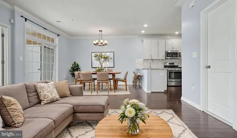 43031 FOXTRAIL WOODS TERRACE #106 Ashburn, VA 20148