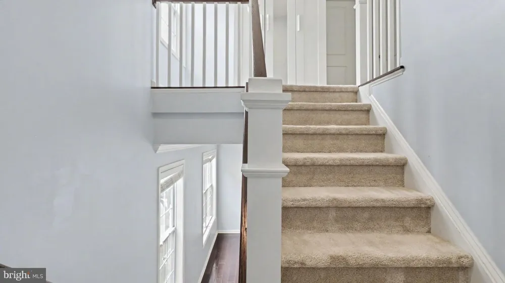 43031 FOXTRAIL WOODS TERRACE #106 Ashburn, VA 20148