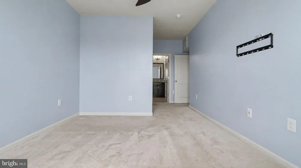 43031 FOXTRAIL WOODS TERRACE #106 Ashburn, VA 20148