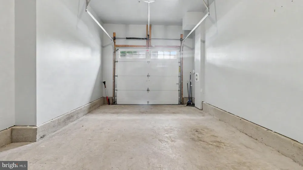 43031 FOXTRAIL WOODS TERRACE #106 Ashburn, VA 20148