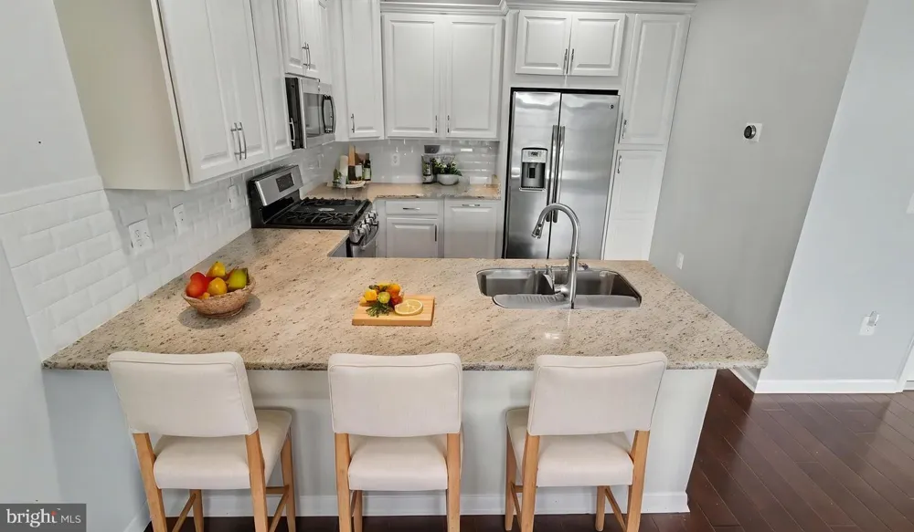 43031 FOXTRAIL WOODS TERRACE #106 Ashburn, VA 20148