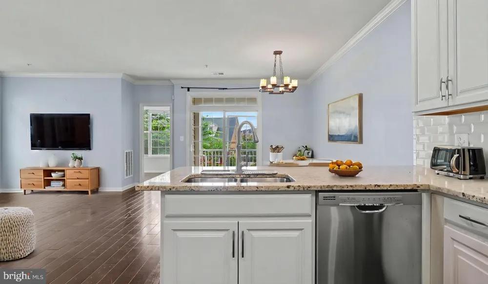 43031 FOXTRAIL WOODS TERRACE #106 Ashburn, VA 20148