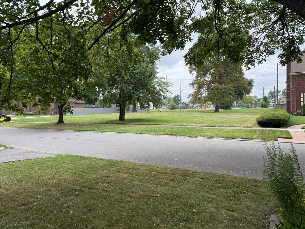 2969 Seminole Street Detroit, MI 48214