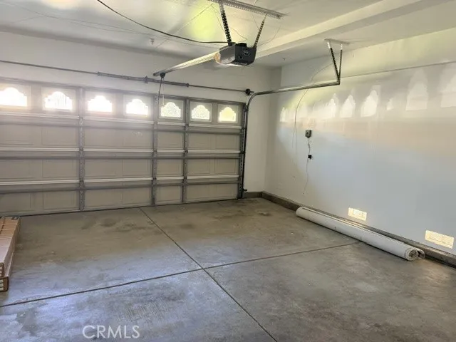 5732 Ridgemark Fontana, CA 92336