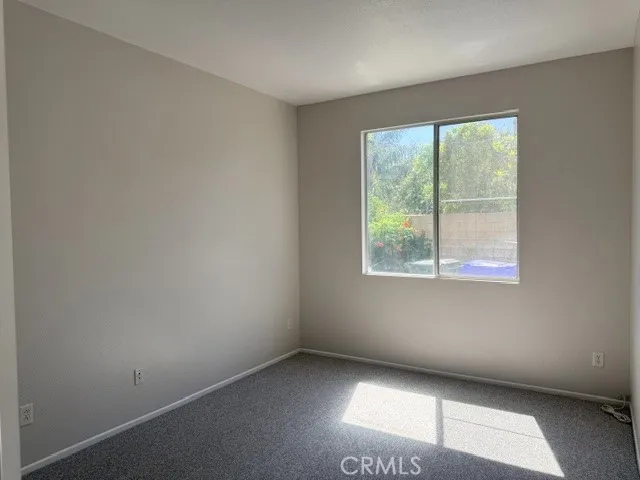5732 Ridgemark Fontana, CA 92336