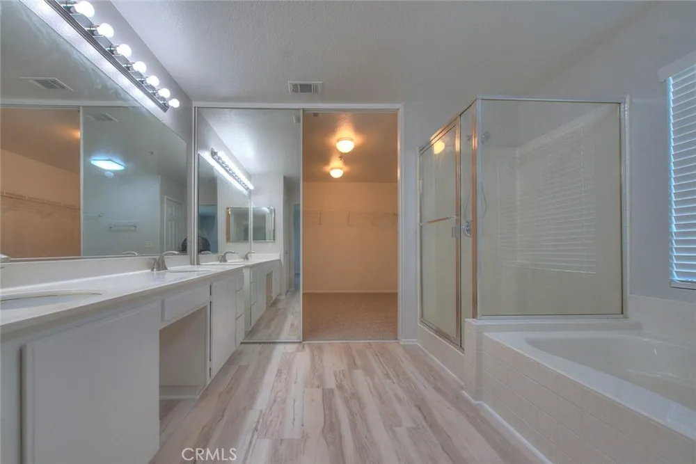 5732 Ridgemark Fontana, CA 92336