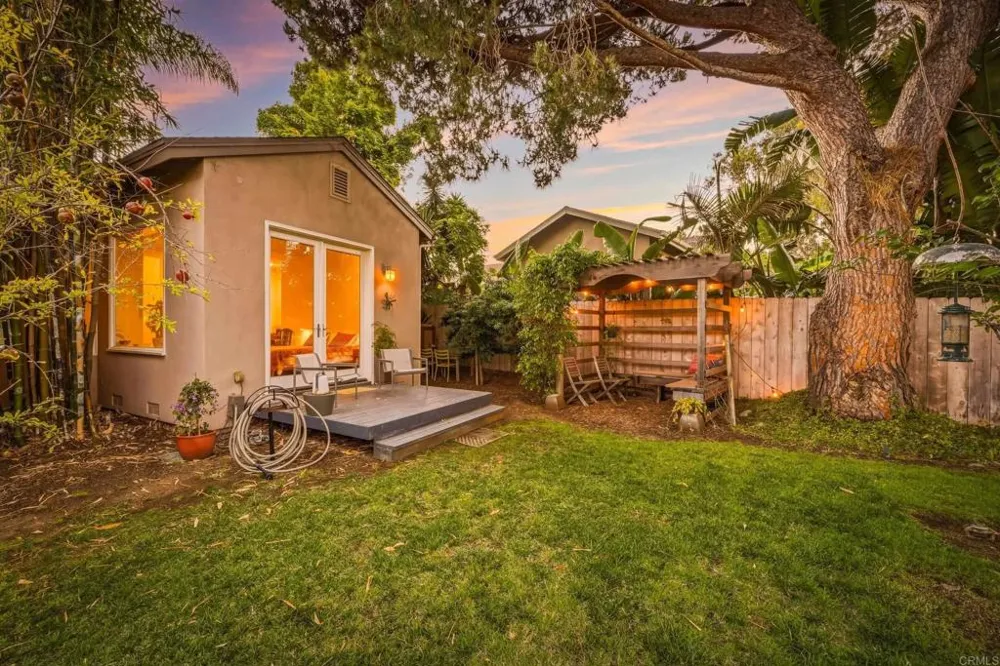 1751 Eolus Avenue Encinitas, CA 92024