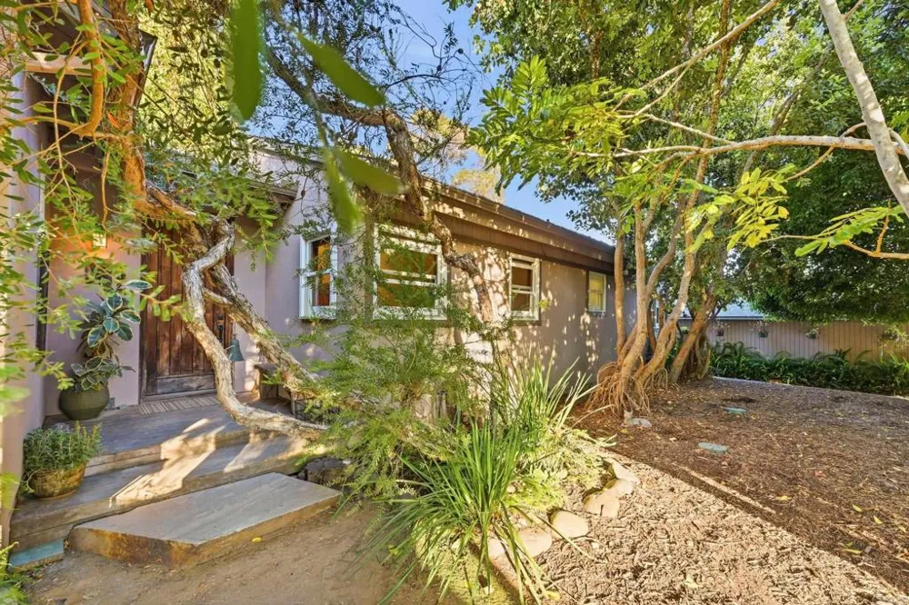 1751 Eolus Avenue Encinitas, CA 92024