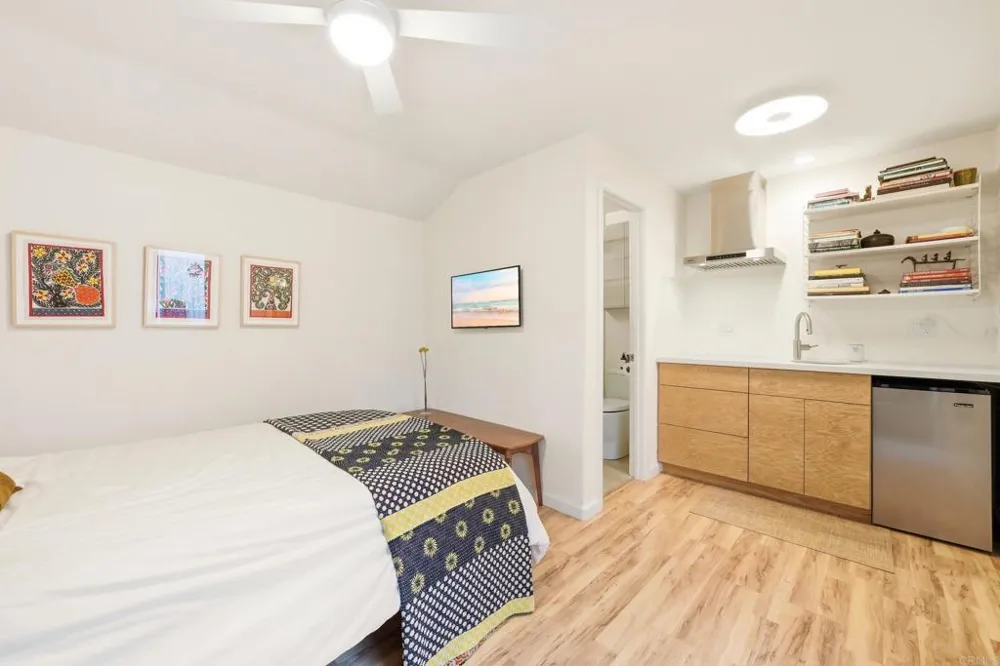 1751 Eolus Avenue Encinitas, CA 92024
