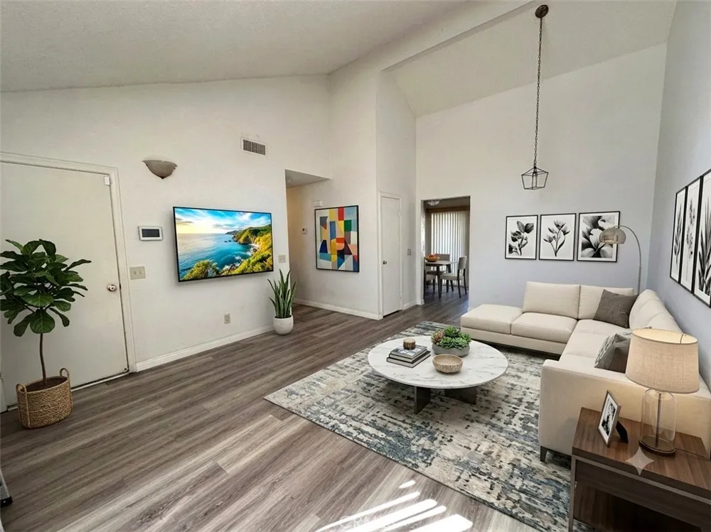 1228 Hogan Banning, CA 92220