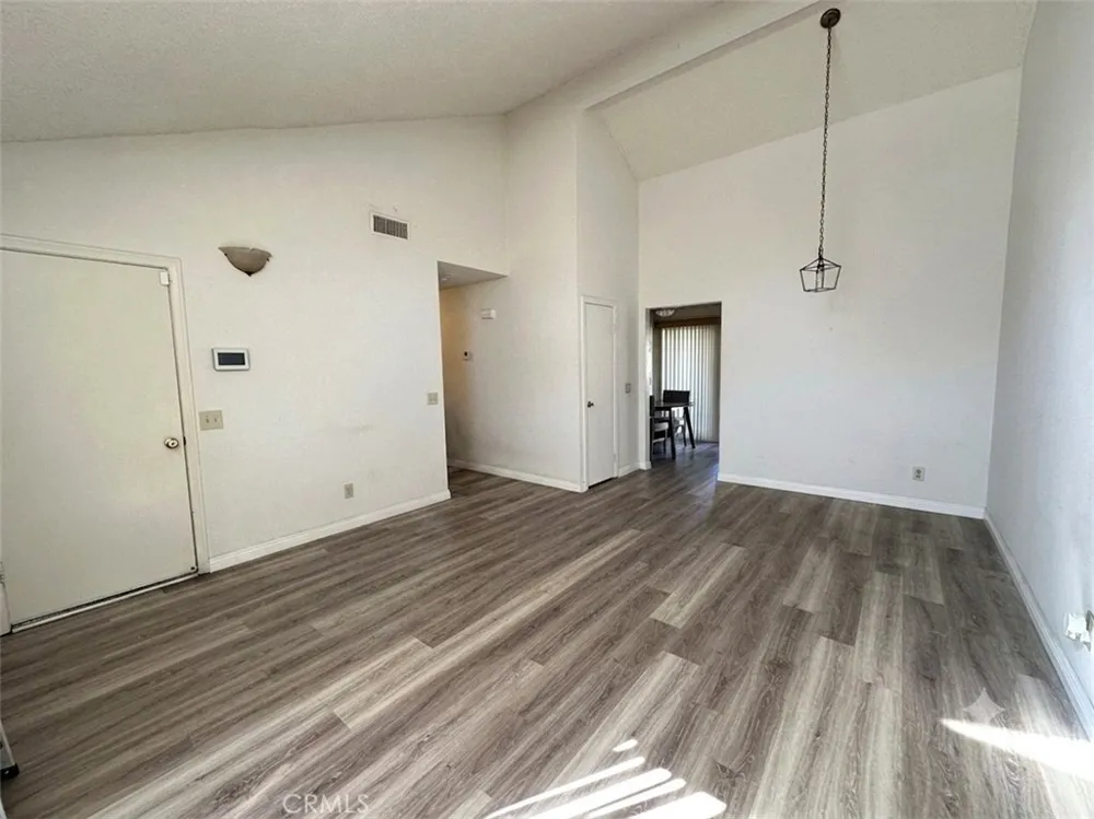 1228 Hogan Banning, CA 92220