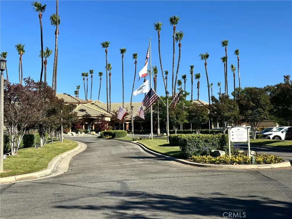 1228 Hogan Banning, CA 92220